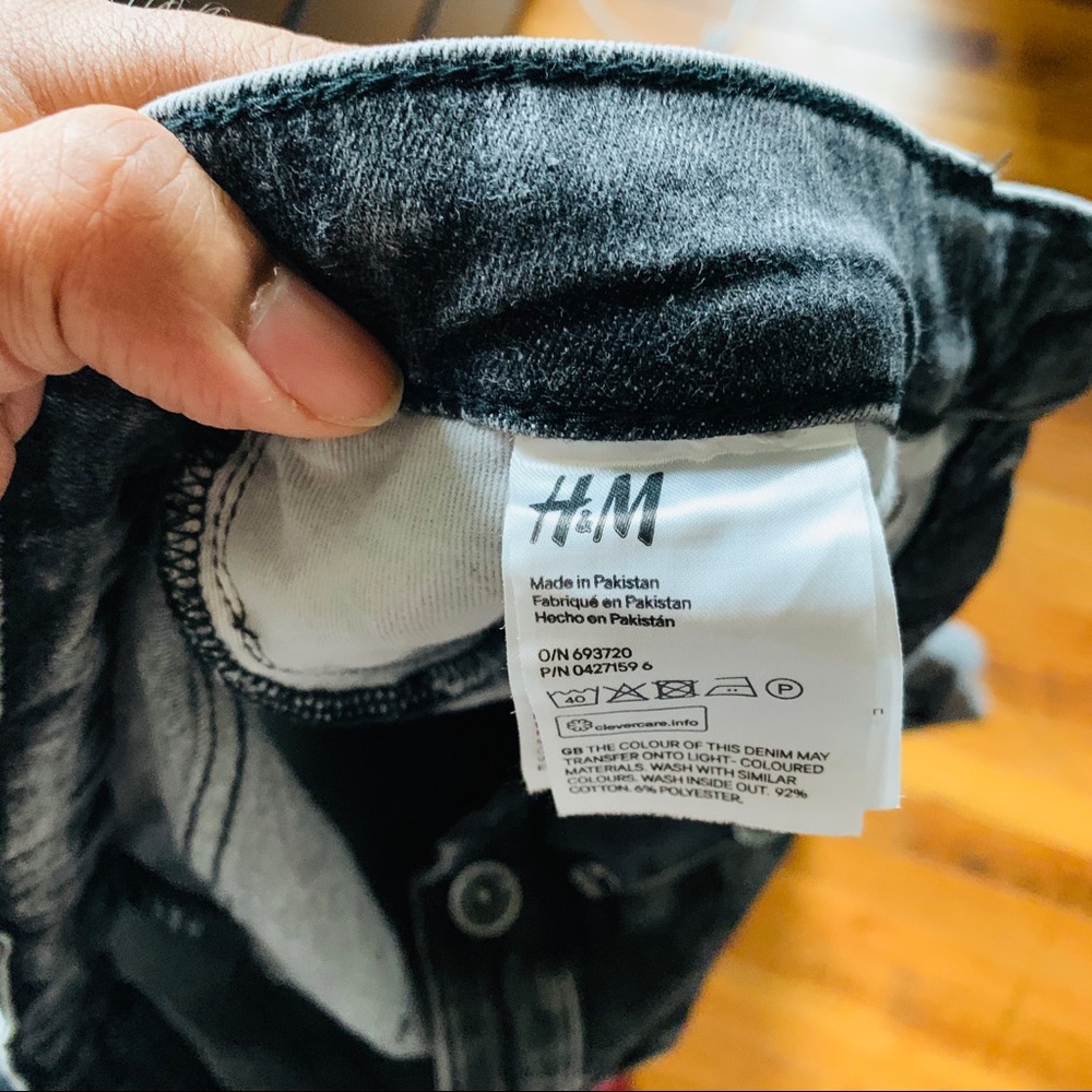 H&M Skinny Ripped Jeans - Picture 5 of 7